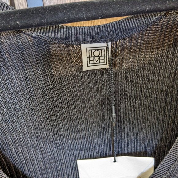 BNWT Toteme Silky Scoop Neck Top in Black - Size M - Picture 5 of 6